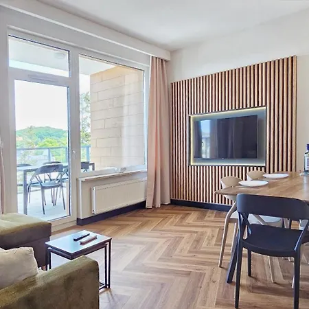 Holidayhomepl Bel Mare 521f Z 2 Sypialniami I Balkonem Appartement *